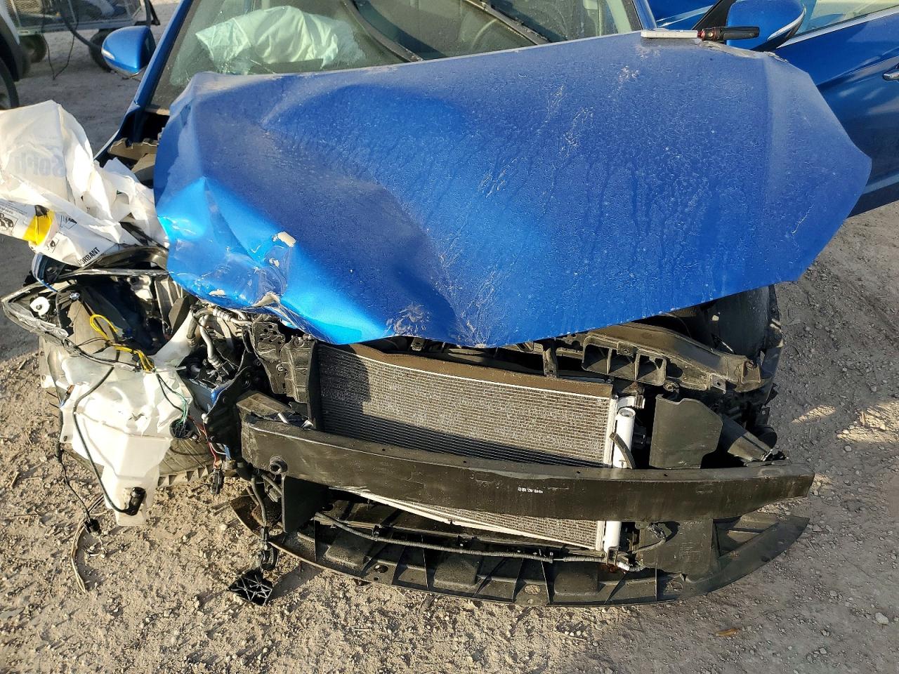 2017 HYUNDAI ELANTRA SE photo 11