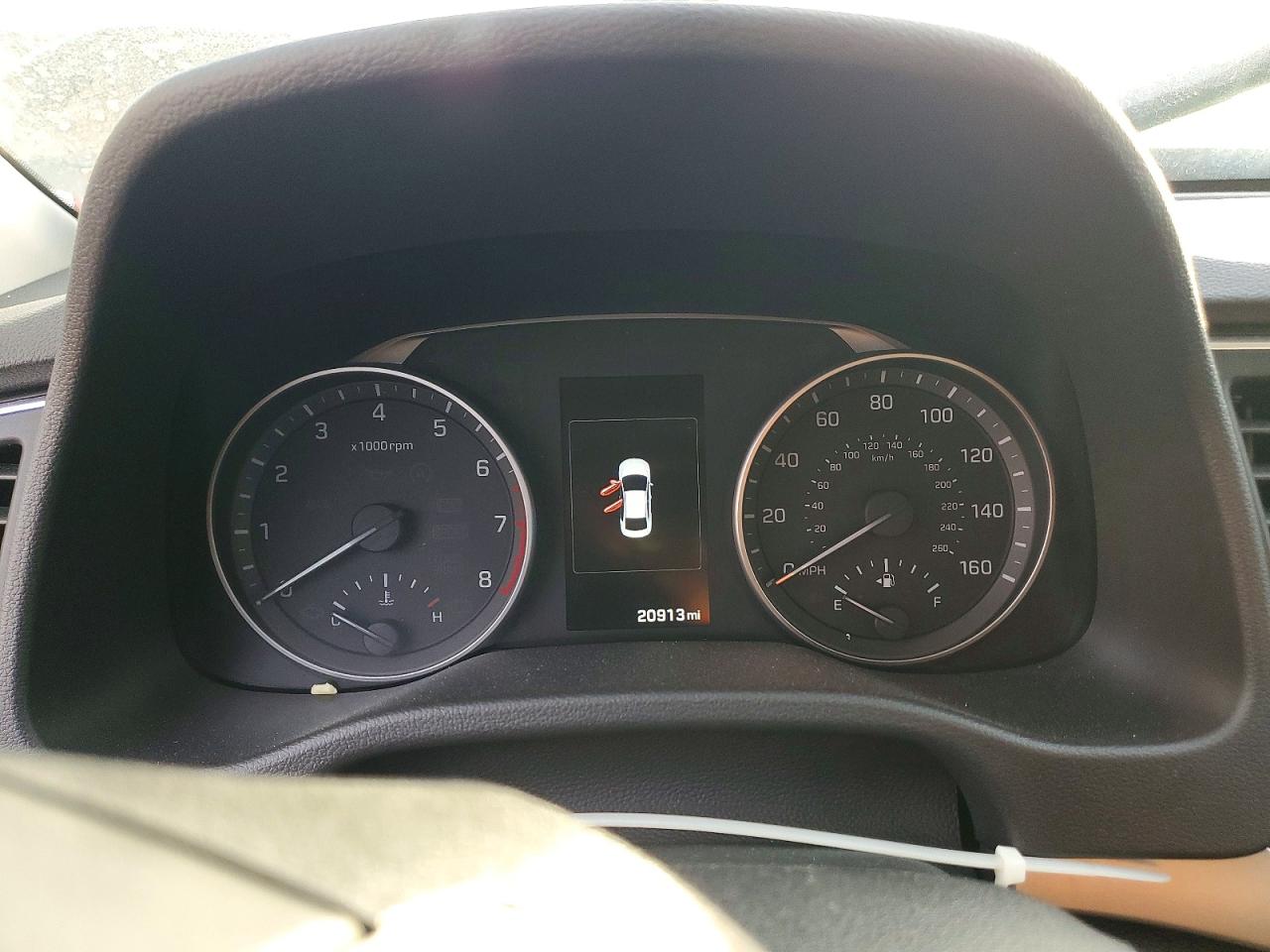 2017 HYUNDAI ELANTRA SE photo 9