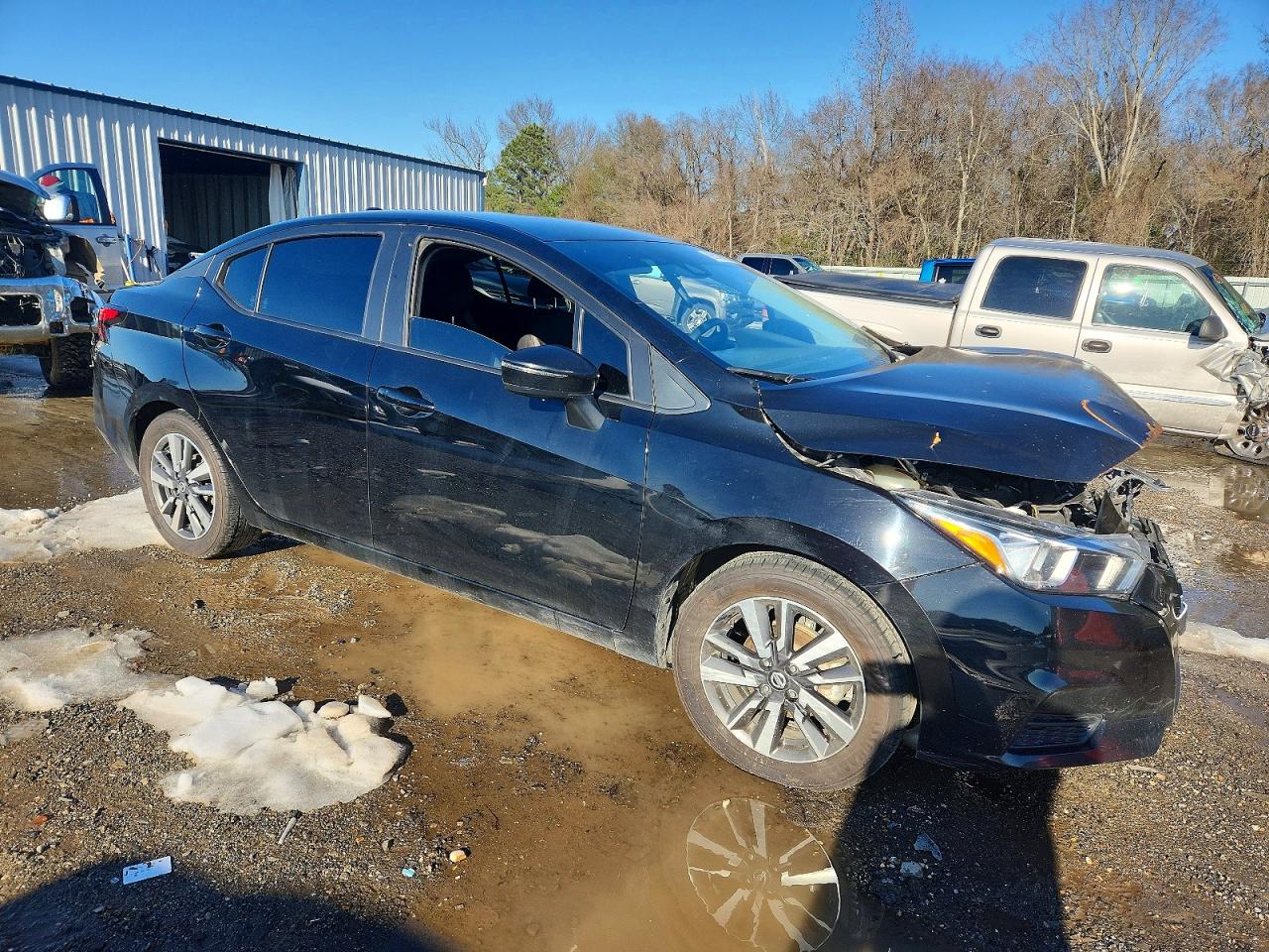 2021 NISSAN VERSA SV photo 4