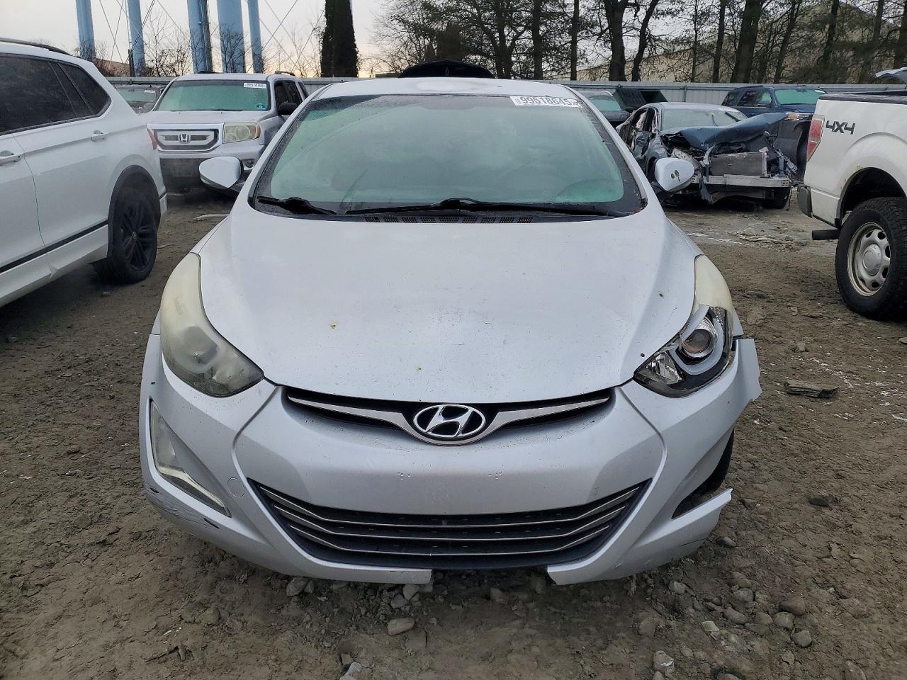 2016 HYUNDAI ELANTRA SE photo 5