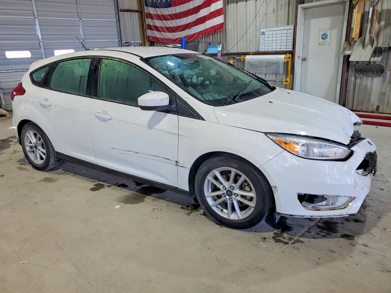 2018 FORD FOCUS SE photo 4