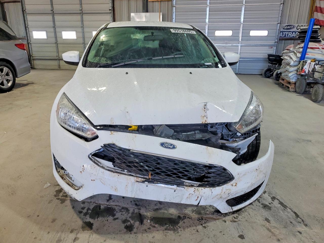 2018 FORD FOCUS SE photo 5