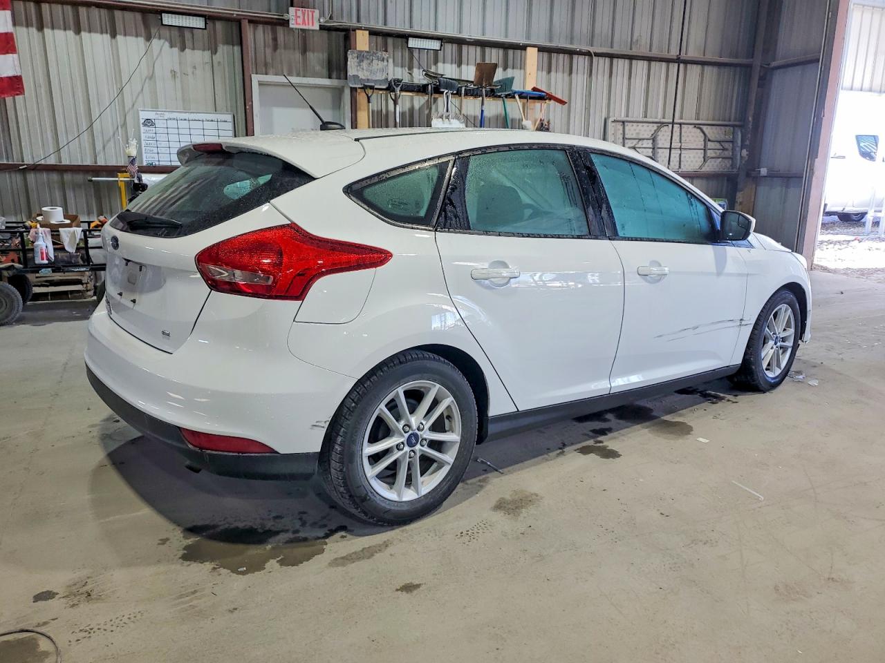 2018 FORD FOCUS SE photo 3