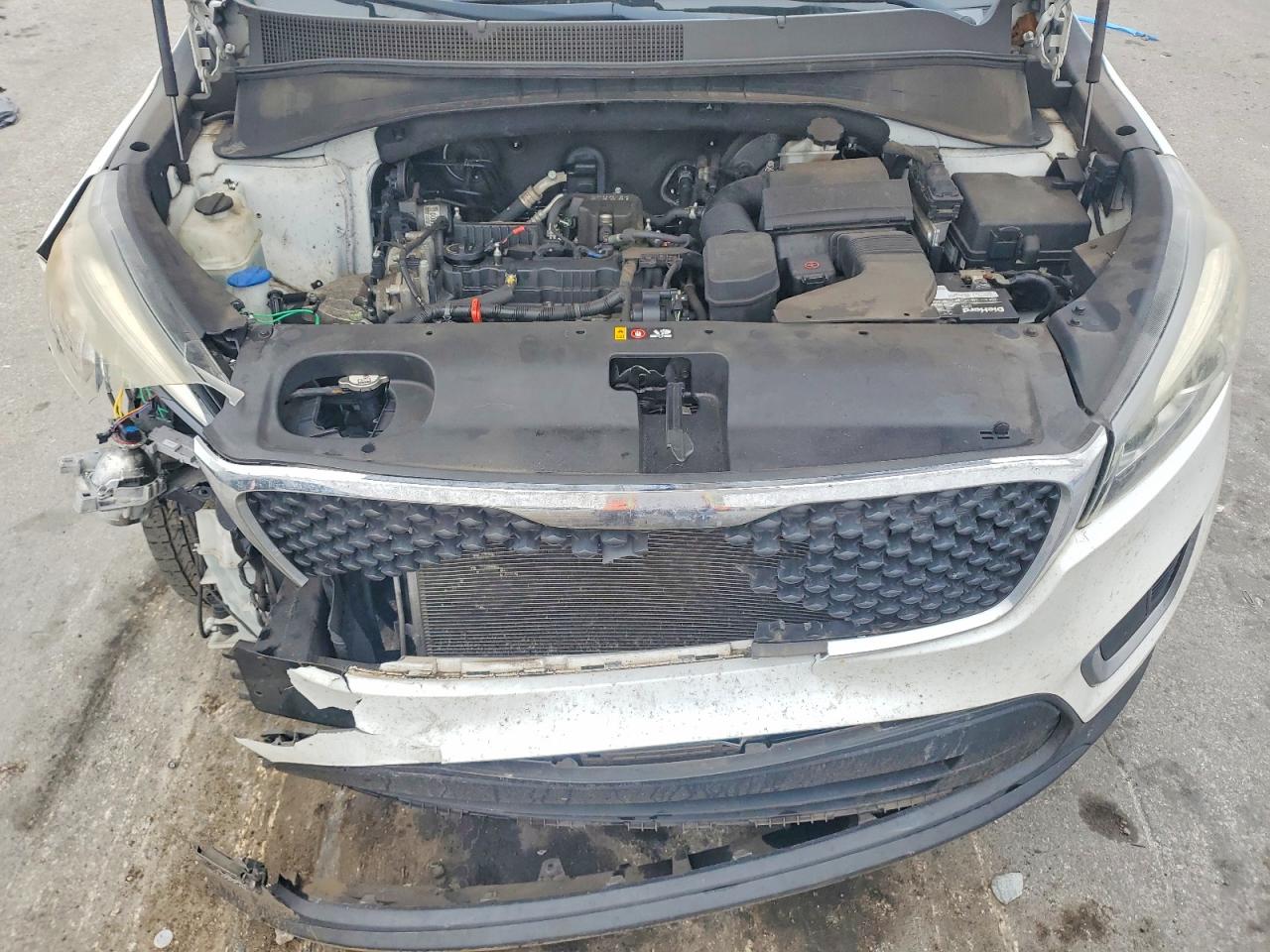 2017 KIA SORENTO LX photo 12