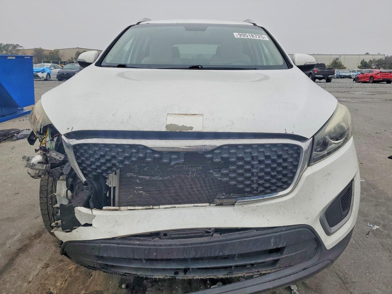 2017 KIA SORENTO LX photo 5