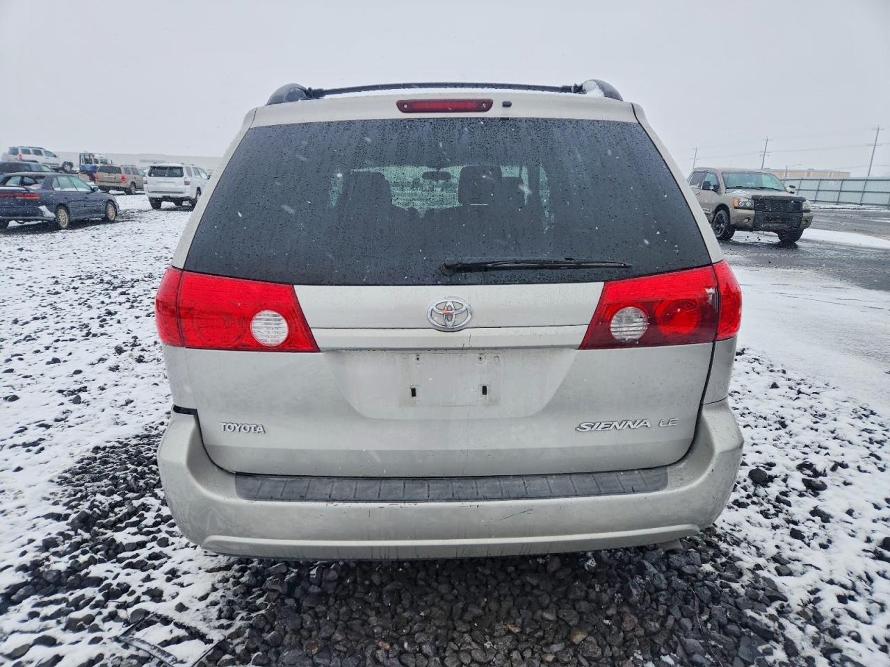 2006 TOYOTA SIENNA CE photo 6