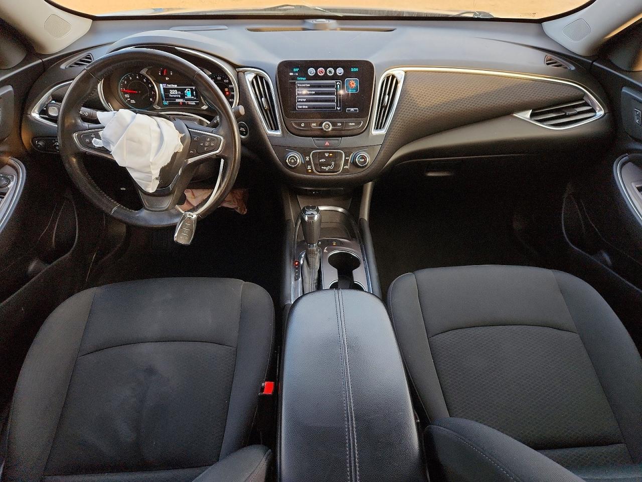 2017 CHEVROLET MALIBU LT photo 15