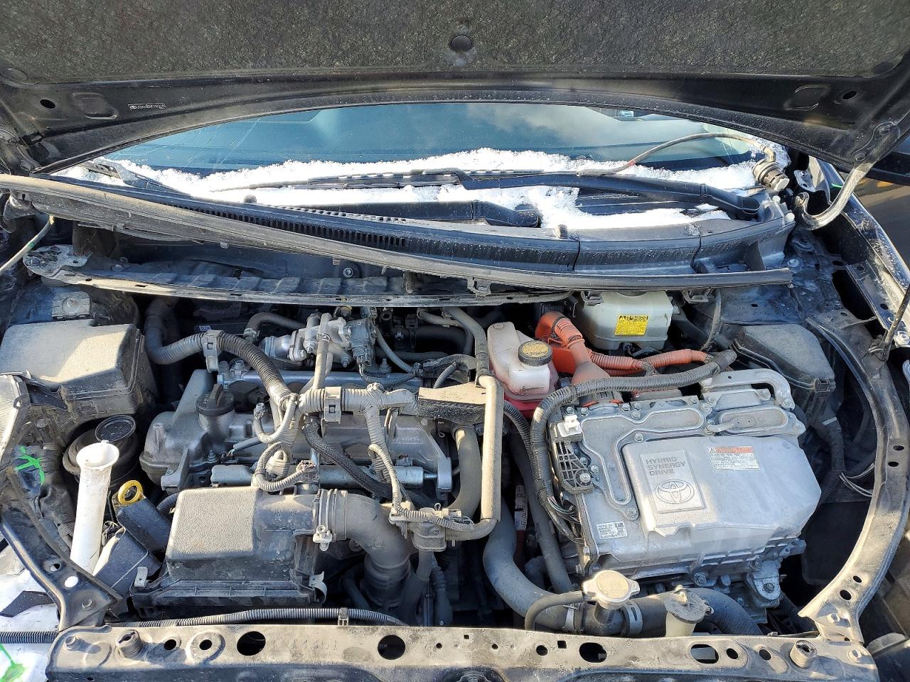 2015 TOYOTA PRIUS photo 11