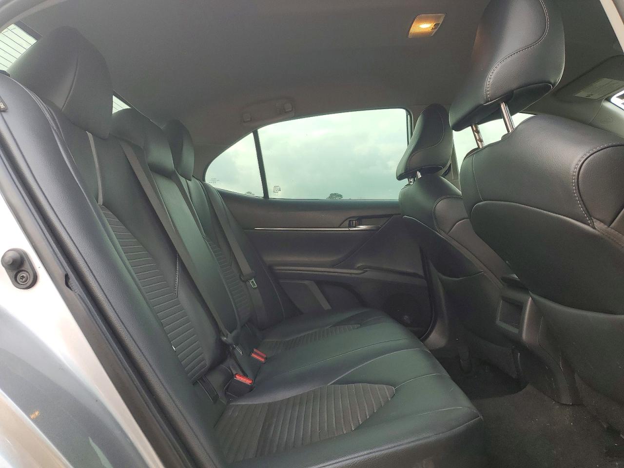 2019 TOYOTA CAMRY L photo 19
