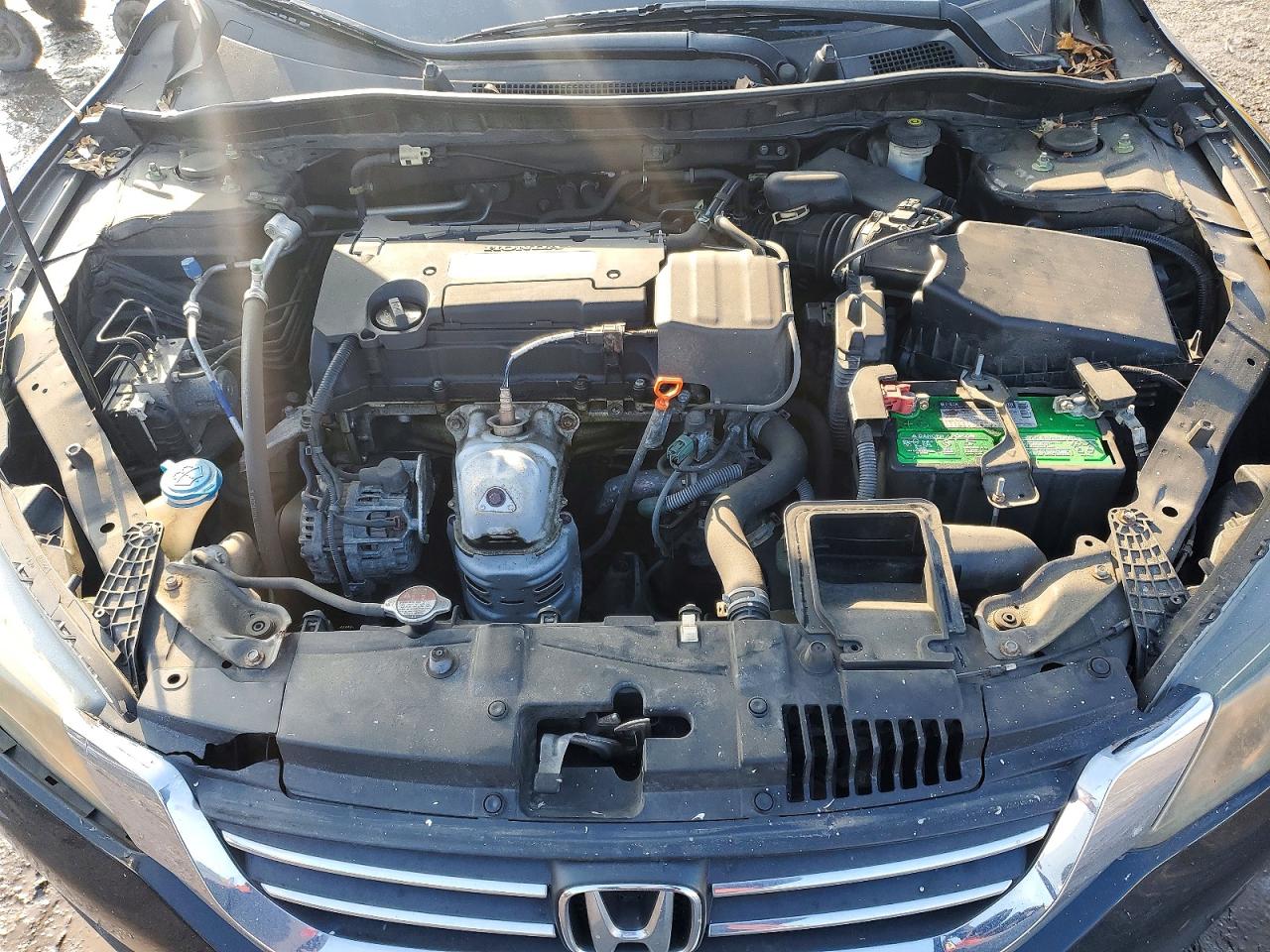 2015 HONDA ACCORD LX photo 11