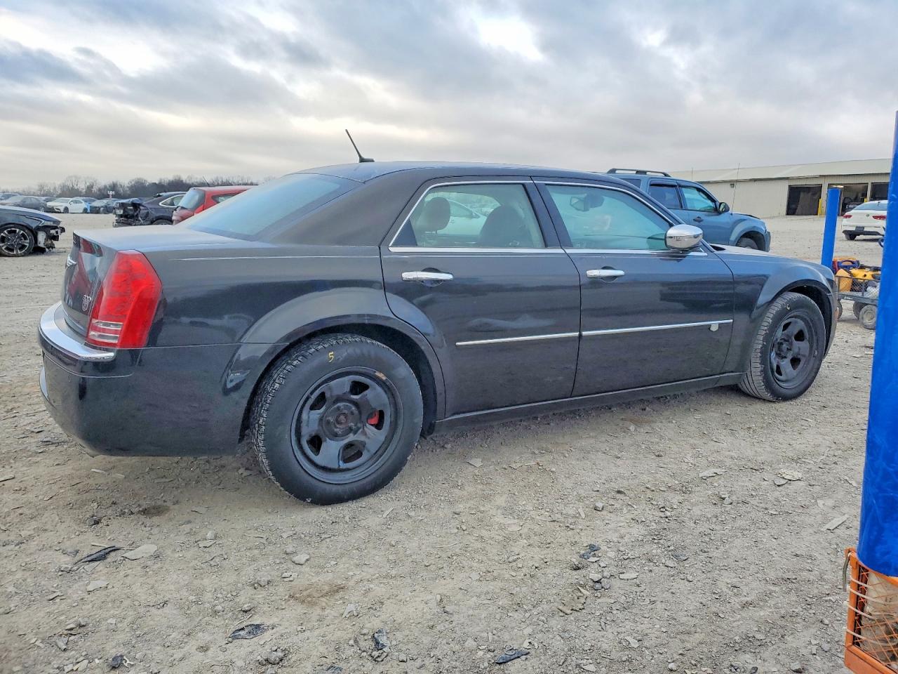 2008 CHRYSLER 300C photo 3