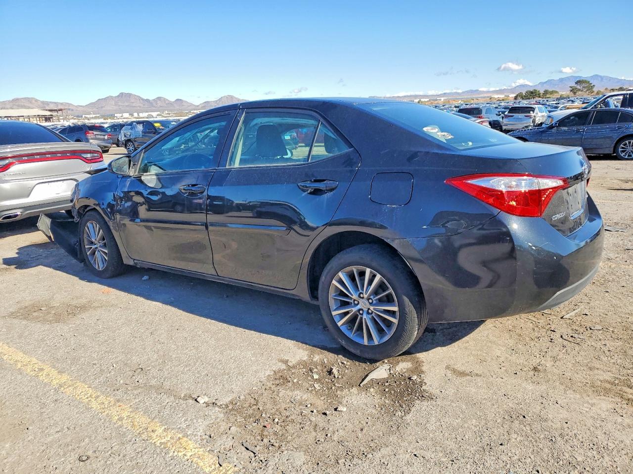 2015 TOYOTA COROLLA L photo 3