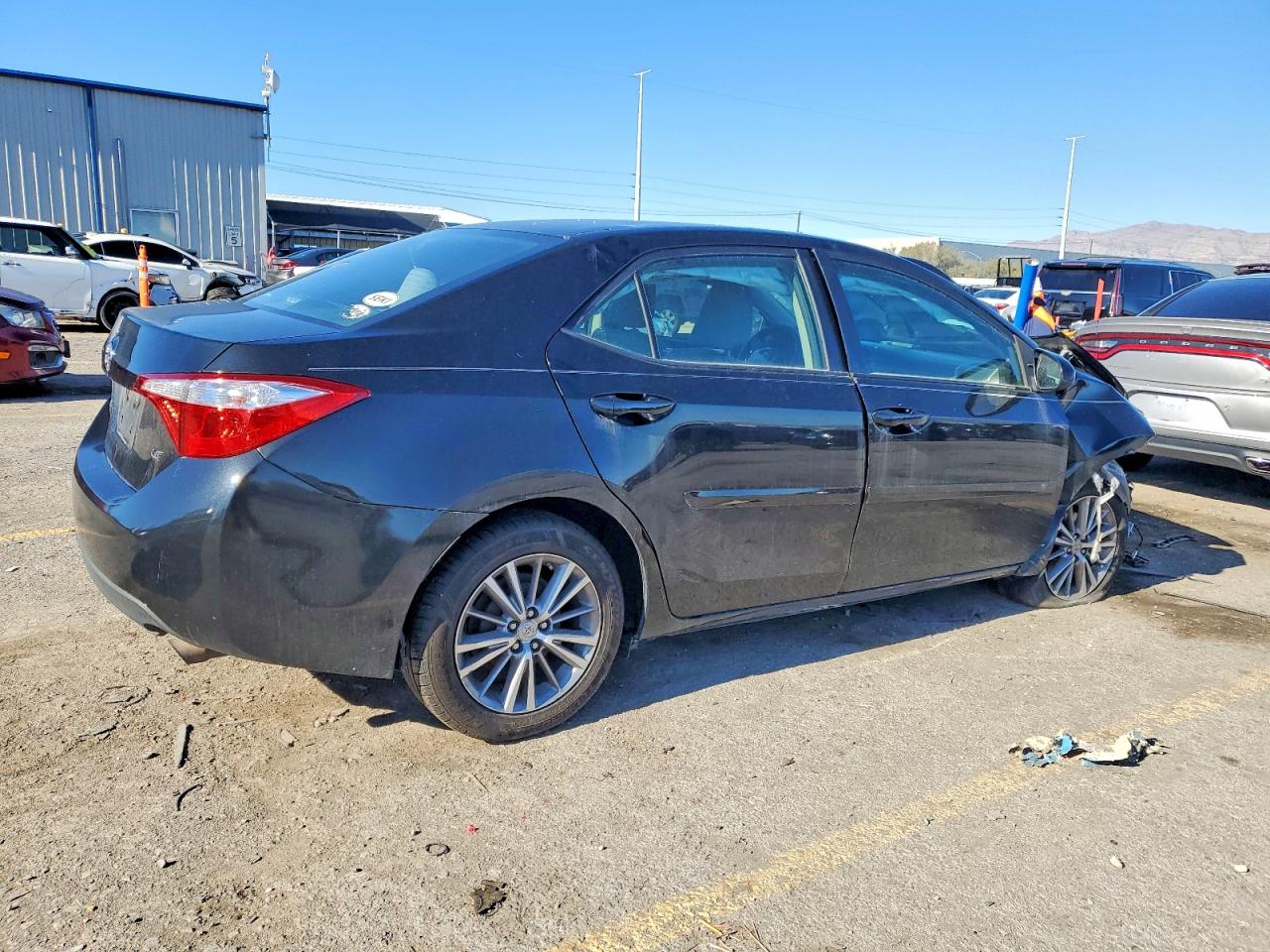 2015 TOYOTA COROLLA L photo 5