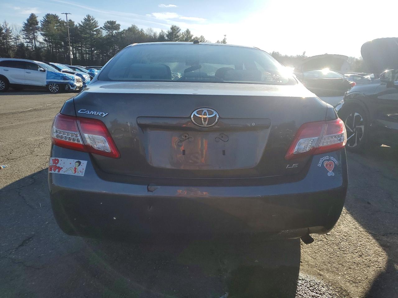 2010 TOYOTA CAMRY BASE photo 6