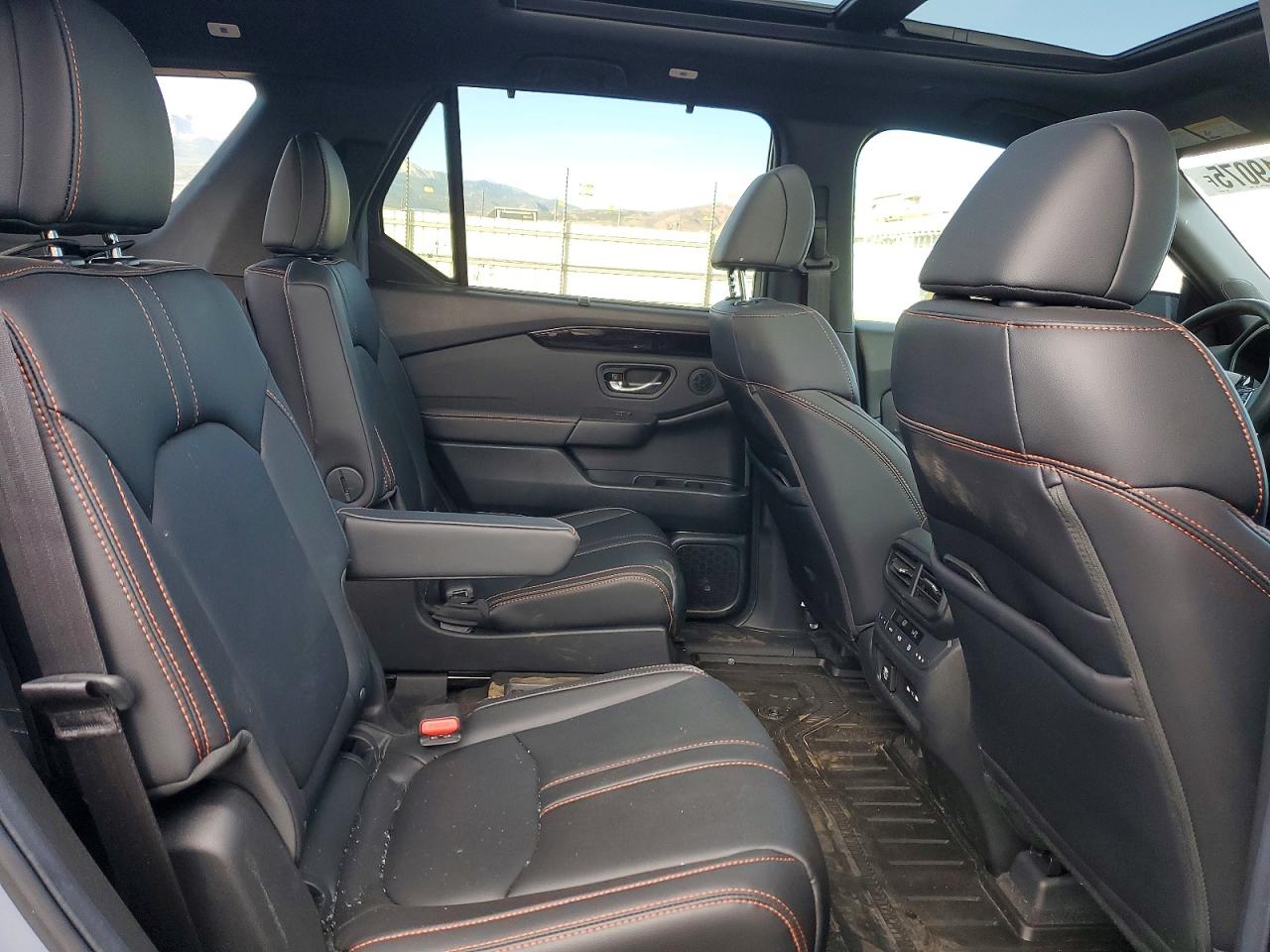 2025 HONDA PILOT TRAILSPORT photo 10