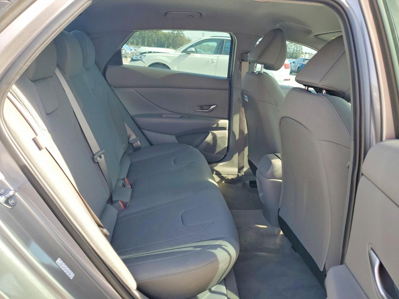 2024 HYUNDAI ELANTRA SE photo 10