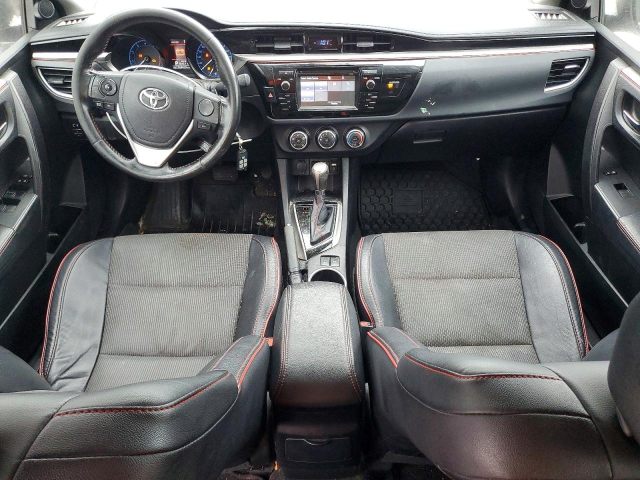 2015 TOYOTA COROLLA L photo 8