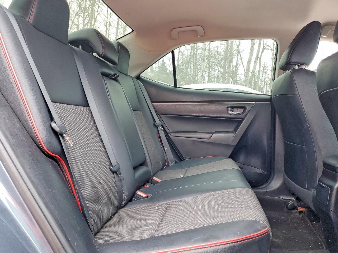 2015 TOYOTA COROLLA L photo 10