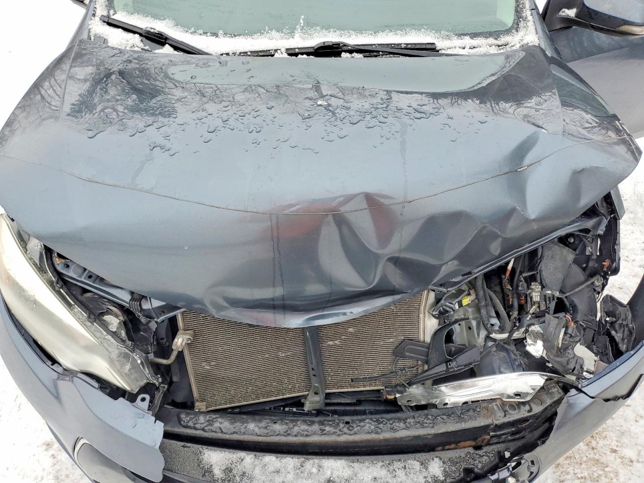 2015 TOYOTA COROLLA L photo 11