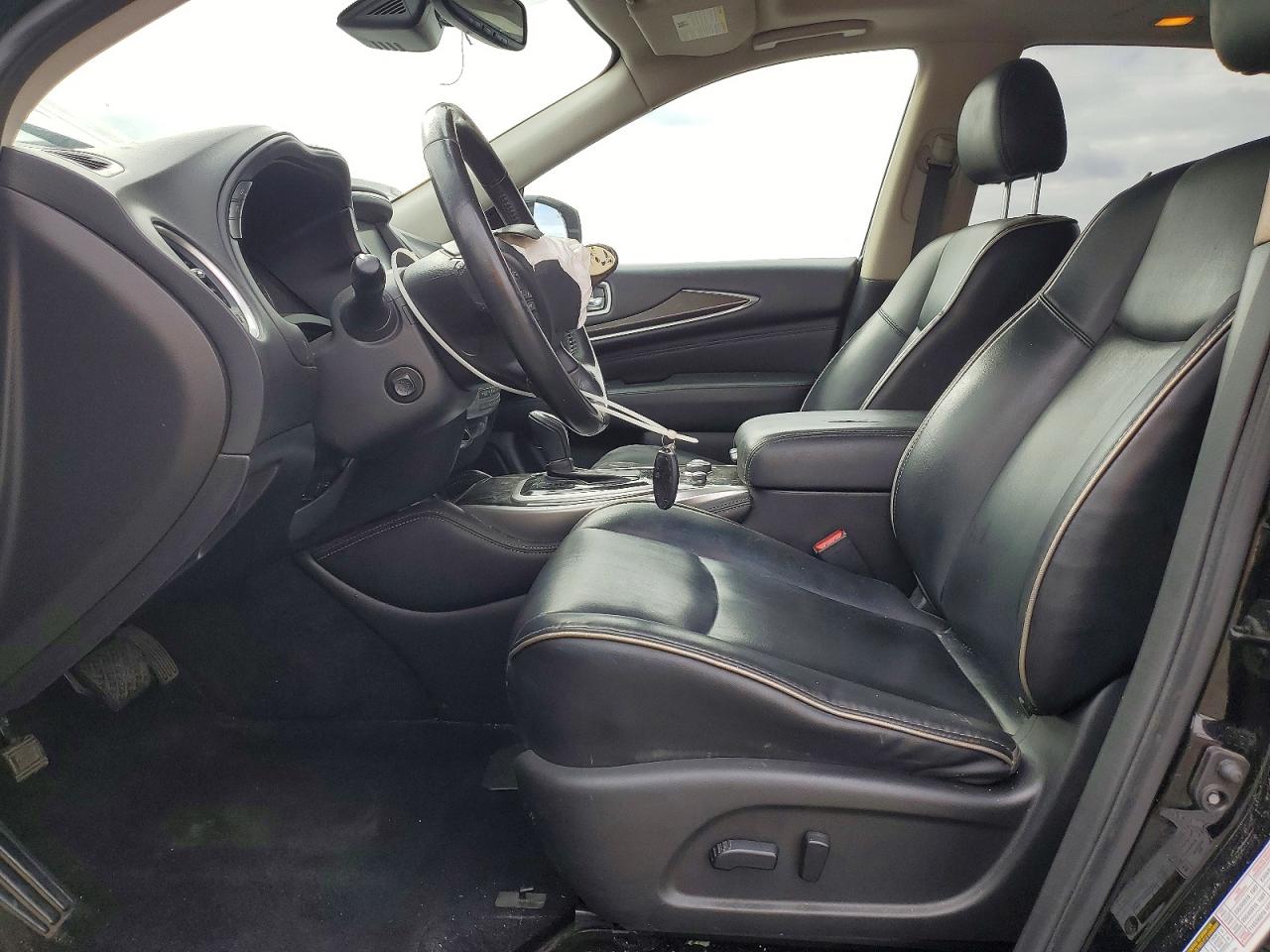 2020 INFINITI QX60 LUXE photo 19