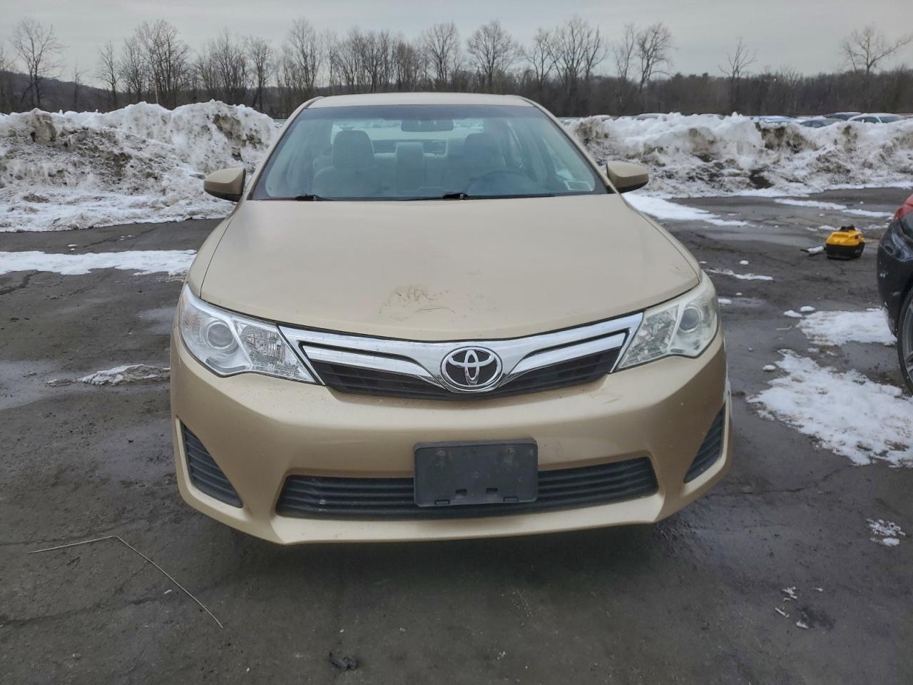 2012 TOYOTA CAMRY BASE photo 5