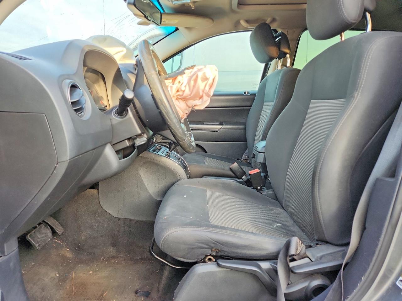 2012 JEEP COMPASS LATITUDE photo 7