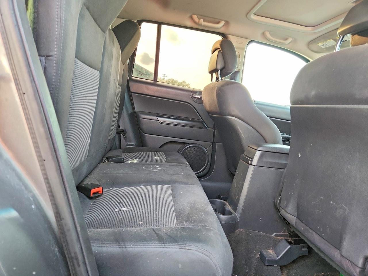 2012 JEEP COMPASS LATITUDE photo 11