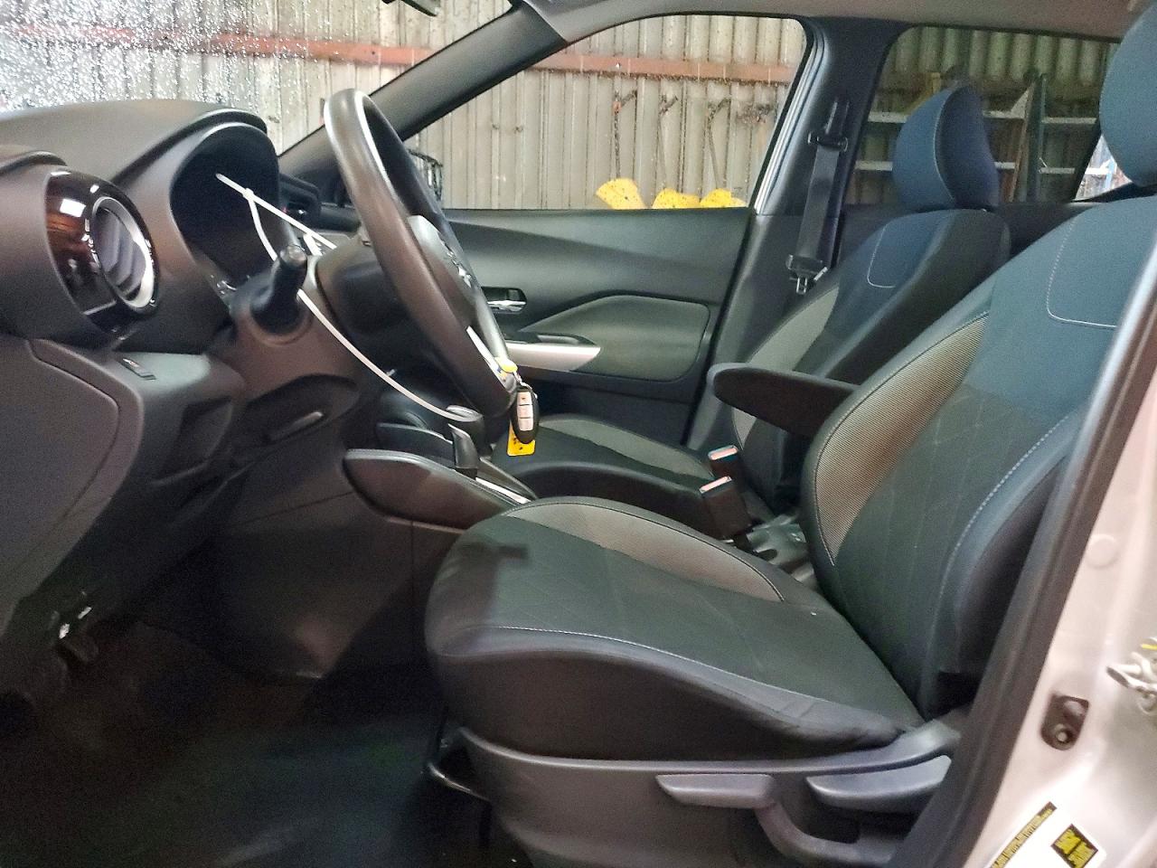 2018 NISSAN KICKS S photo 7
