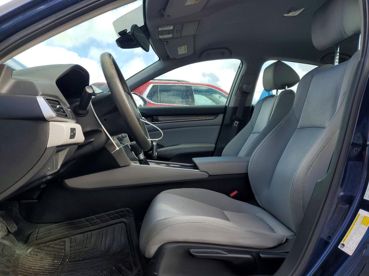 2020 HONDA ACCORD LX photo 7