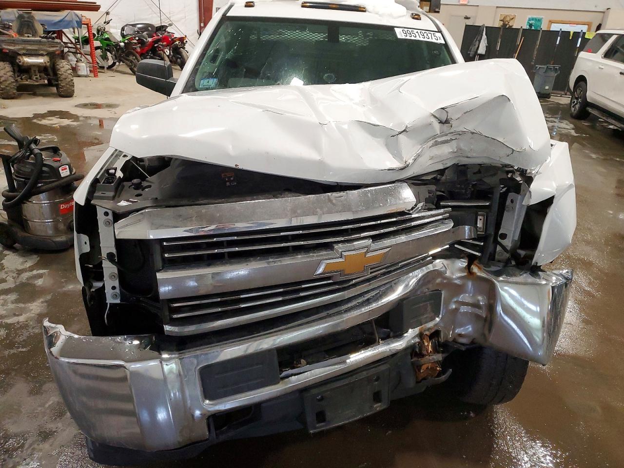 2018 CHEVROLET SILVERADO K2500 HEAVY DUTY photo 11