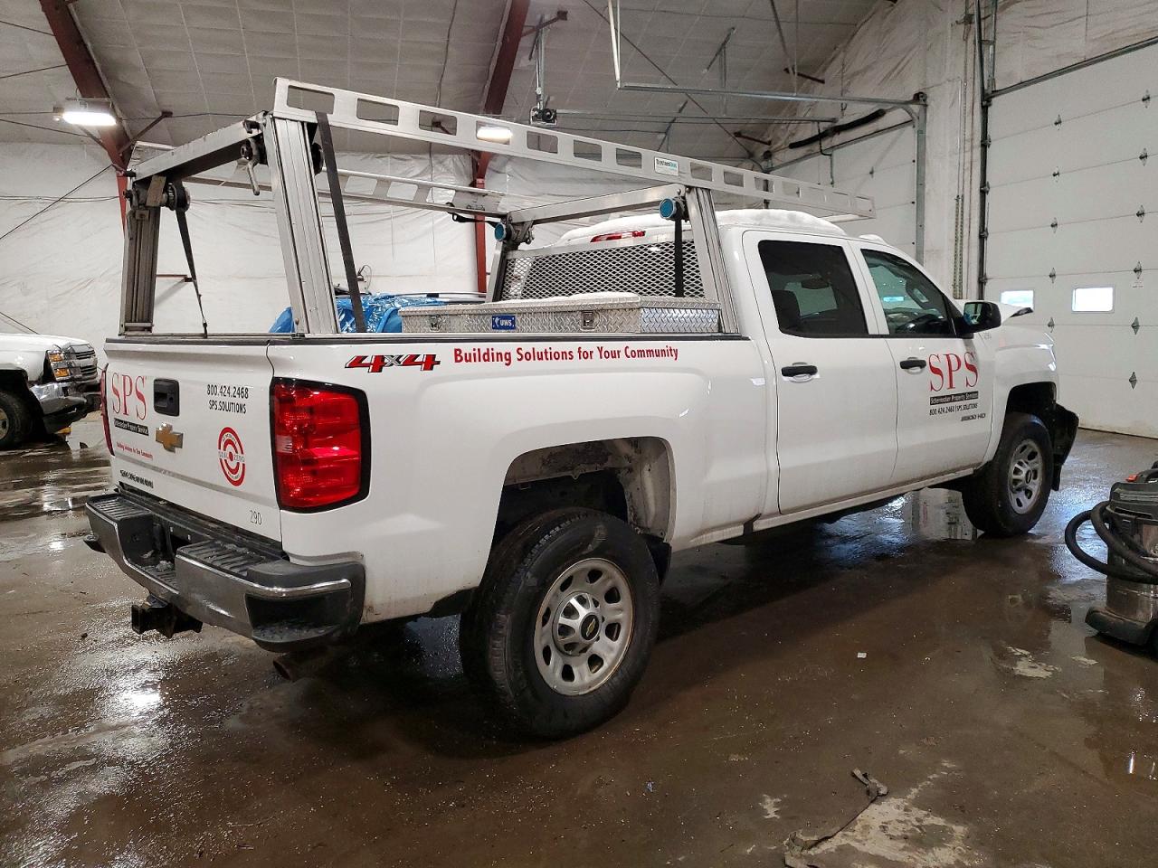 2018 CHEVROLET SILVERADO K2500 HEAVY DUTY photo 3