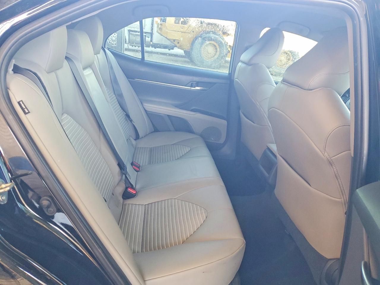 2020 TOYOTA CAMRY SE photo 10