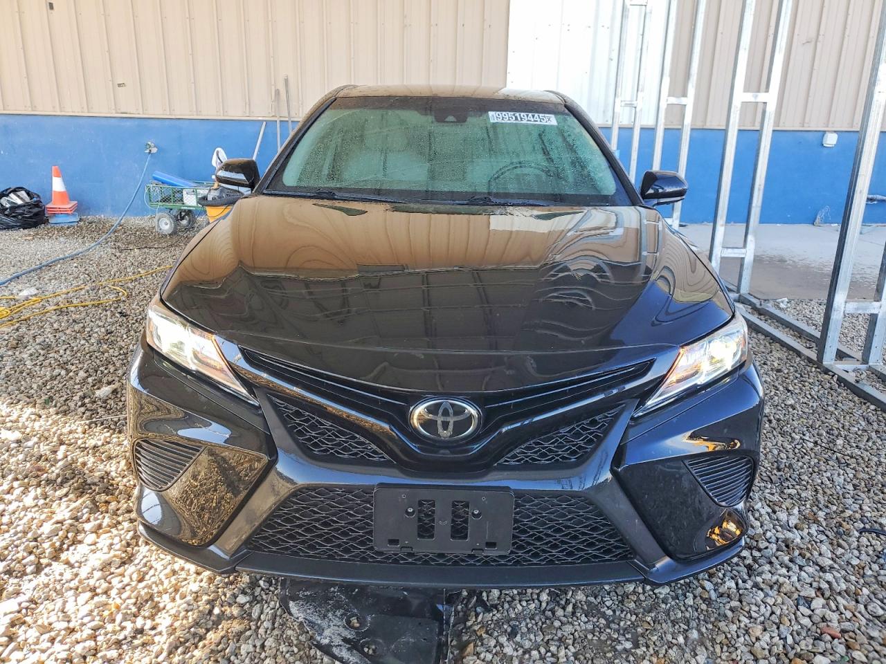 2020 TOYOTA CAMRY SE photo 5