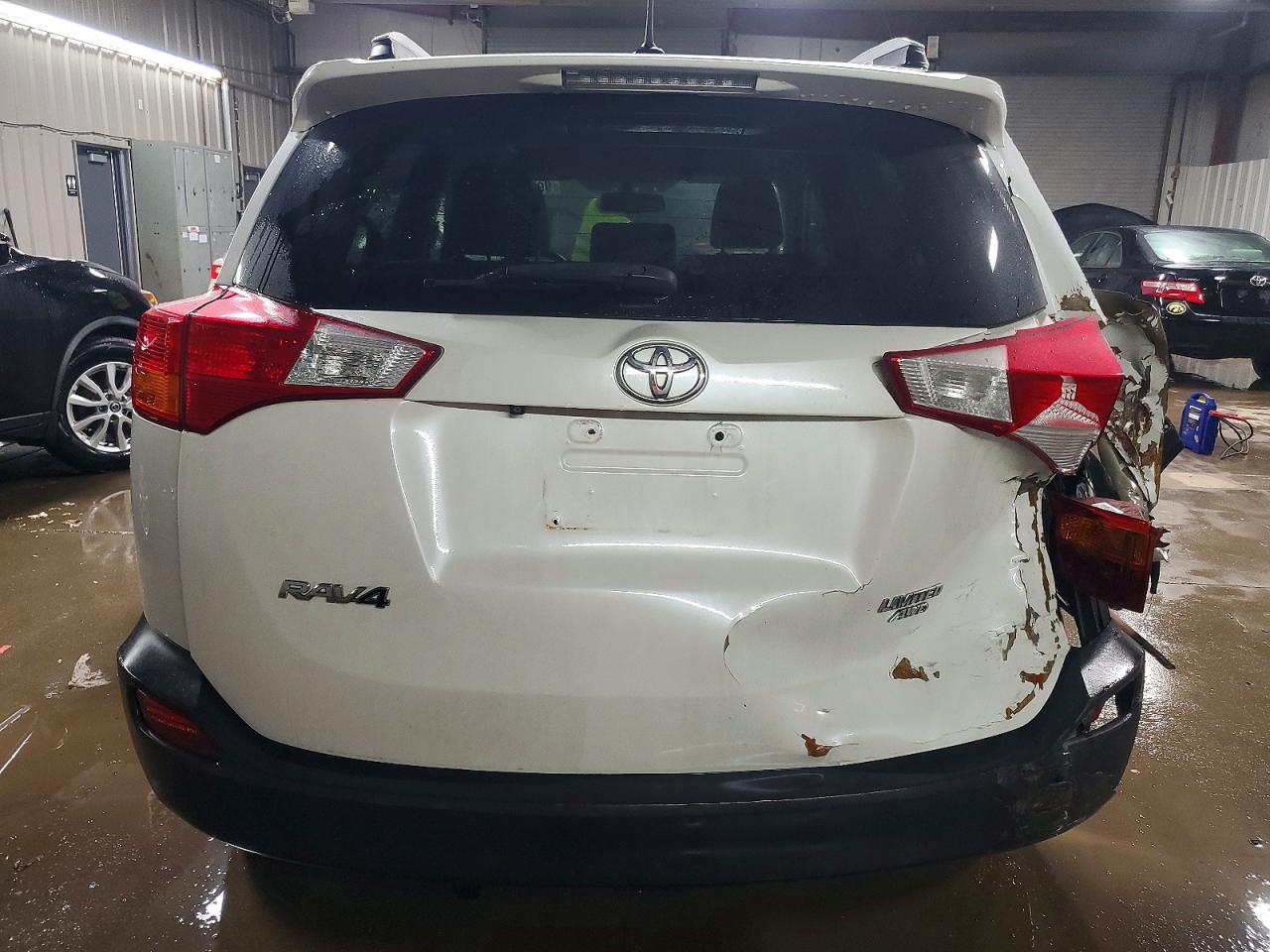 2015 TOYOTA RAV4 LIMITED photo 6