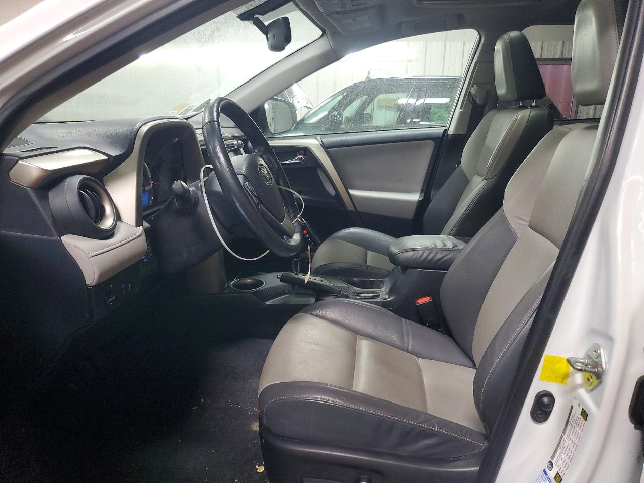 2015 TOYOTA RAV4 LIMITED photo 7