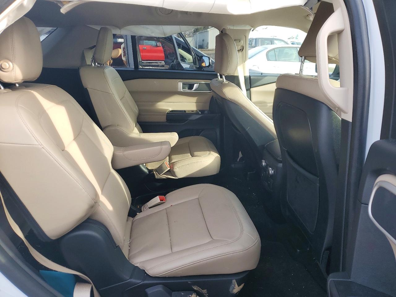 2020 FORD EXPLORER XLT photo 21
