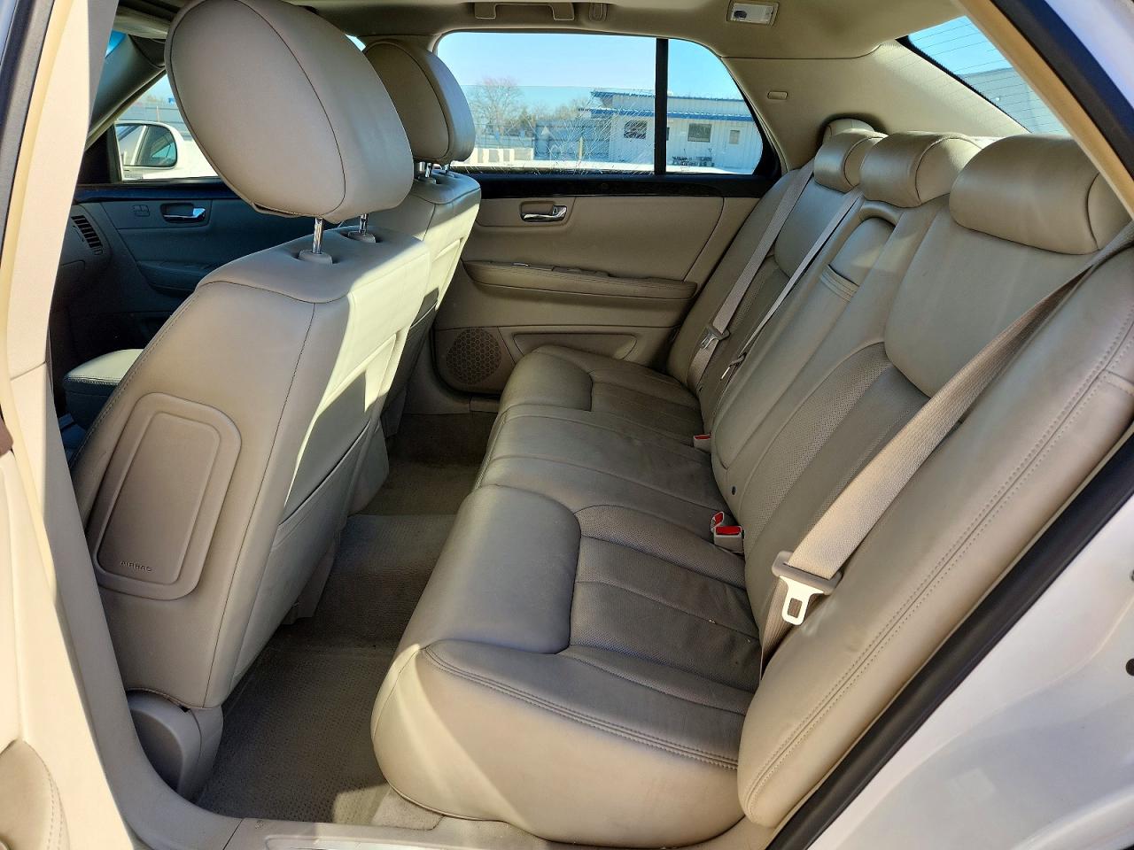 2009 CADILLAC DTS photo 10