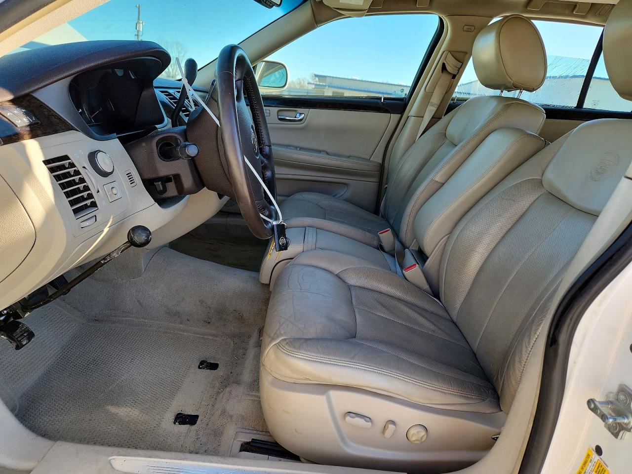 2009 CADILLAC DTS photo 7