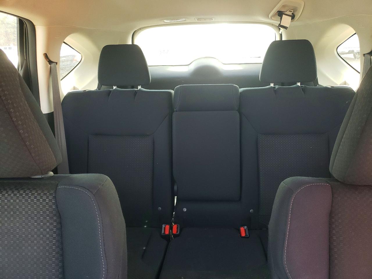 2016 HONDA CR-V LX photo 10