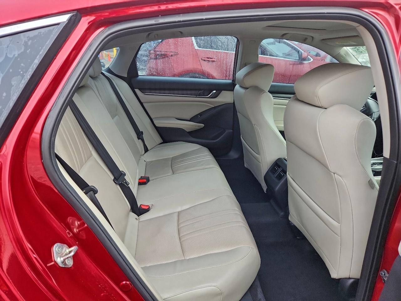 2018 HONDA ACCORD EXL photo 10