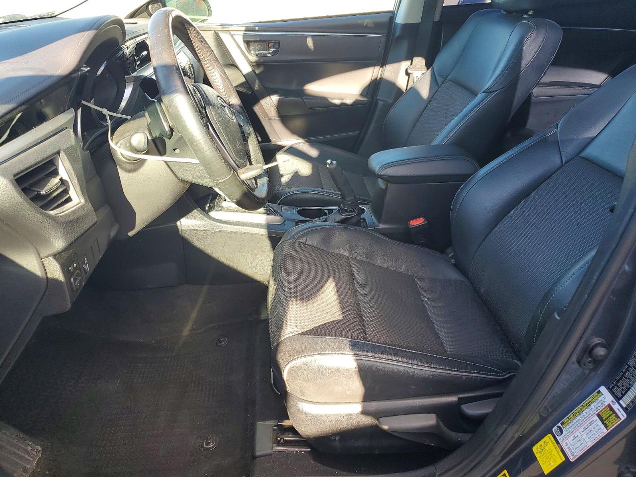 2014 TOYOTA COROLLA L photo 7