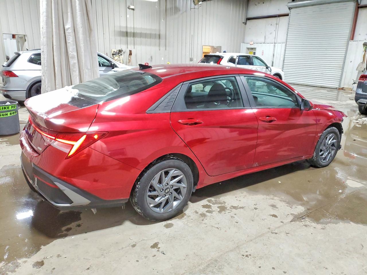 2024 HYUNDAI ELANTRA BLUE photo 3