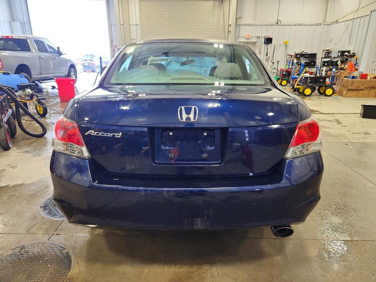 2010 HONDA ACCORD LXP photo 6