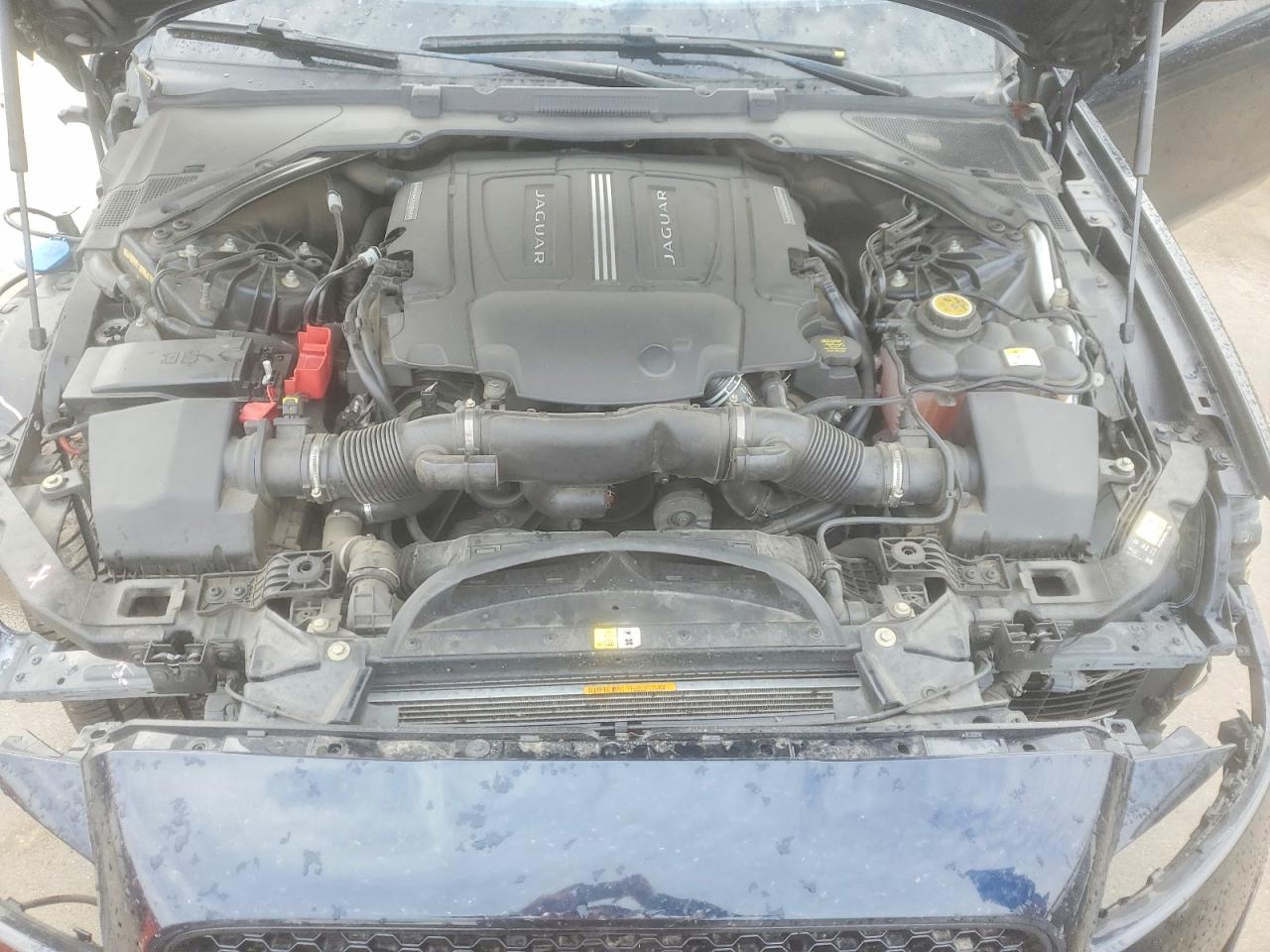 2016 JAGUAR XF S photo 11