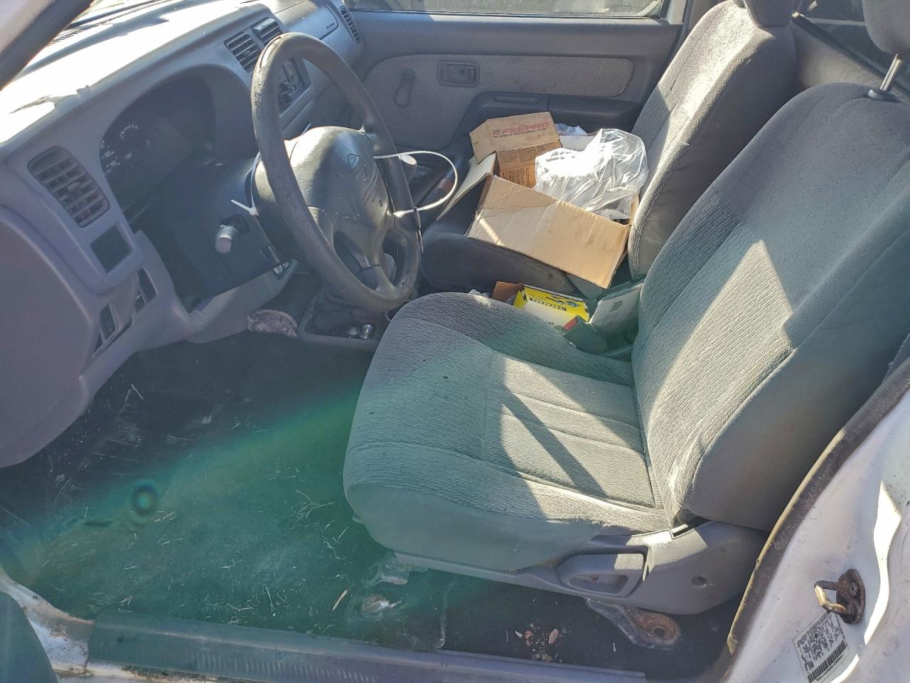 1998 NISSAN FRONTIER XE photo 7