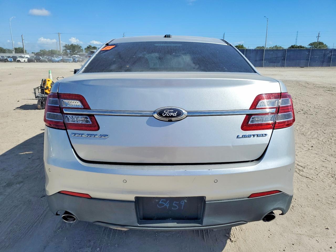 2018 FORD TAURUS LIMITED photo 6