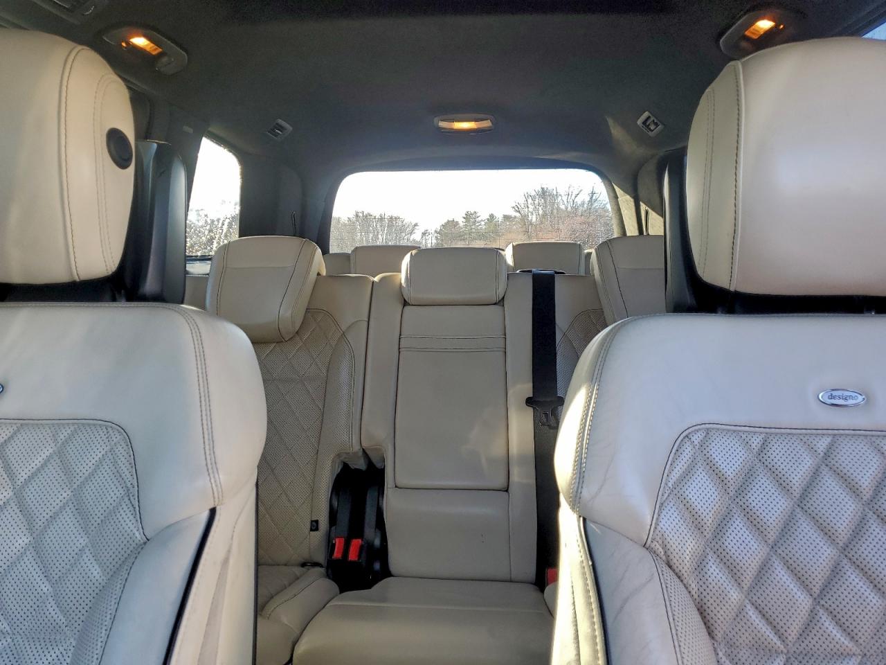 2015 MERCEDES-BENZ GL 550 4MATIC photo 19