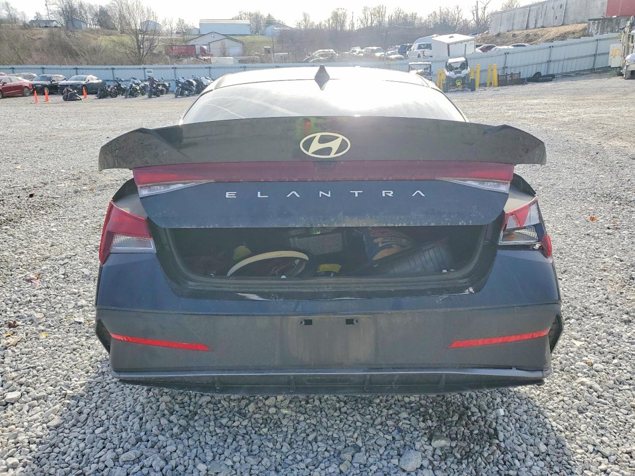 2024 HYUNDAI ELANTRA SEL photo 11