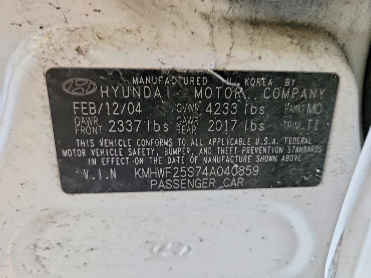 2004 HYUNDAI SONATA GL photo 12