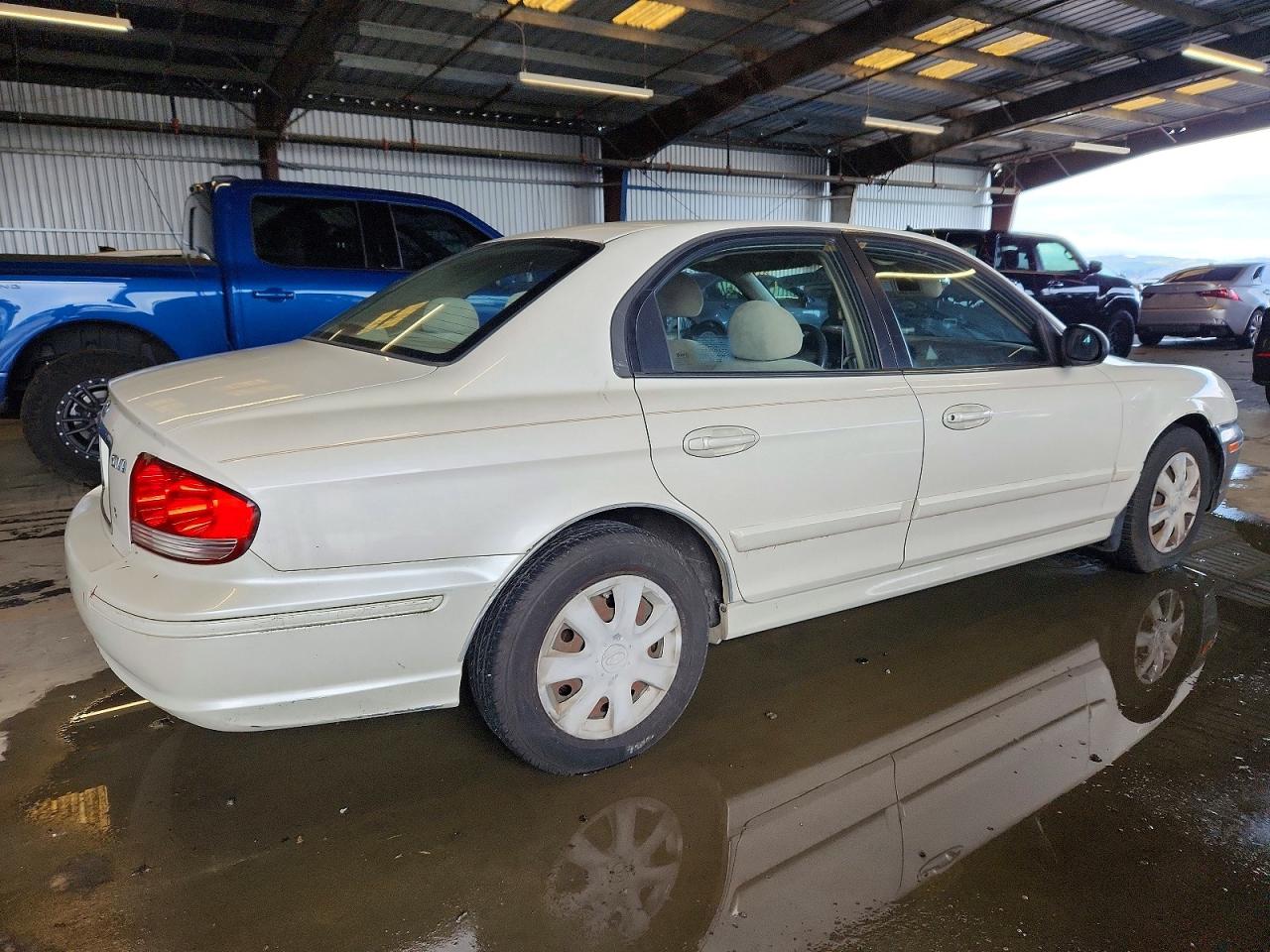 2004 HYUNDAI SONATA GL photo 3